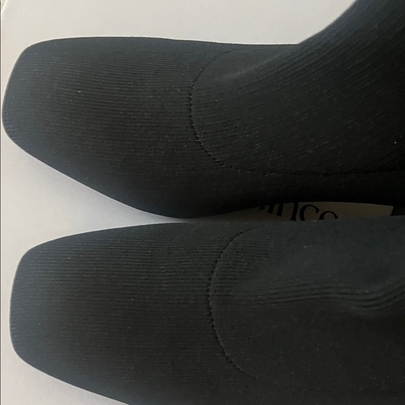 Quince Sleek Black Ankle Booties - Picture 5 of 14